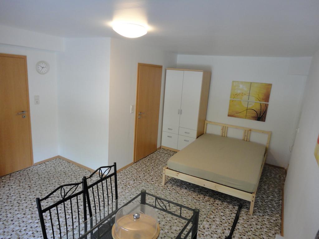 Haus Wangen Studio Burg Reuland Bagian luar foto